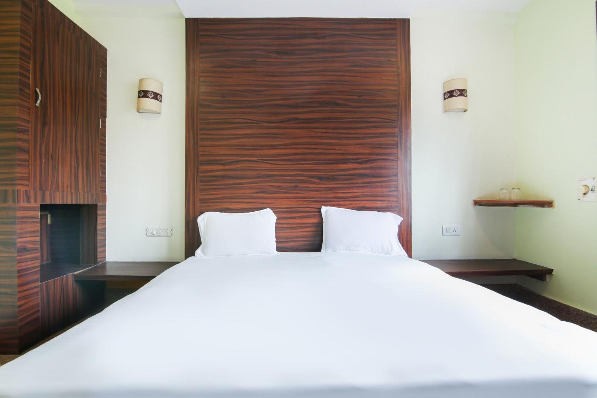 Hotel O Venkatesh Leela Hotel Ponda ภายนอก รูปภาพ